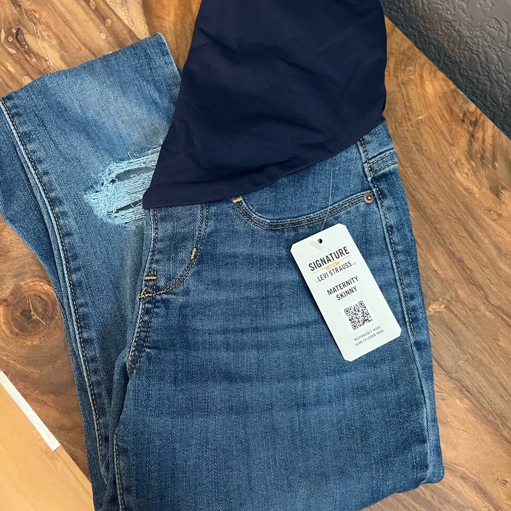 NWT Levi Strauss XS skinny maternity pants